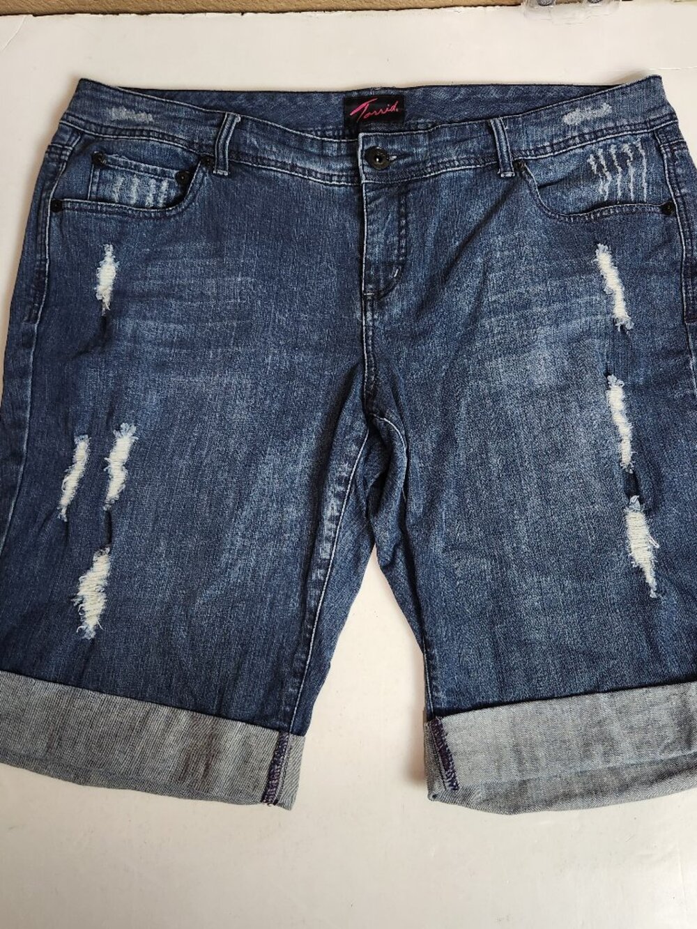 Torrid Denim Shorts Stretch Folded Hem Distressed Blue Five Pocket Women's 20